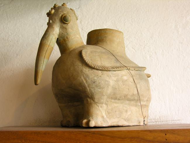 Præ-columbiansk ler figur på Museo Guayasamin Præ-columbiansk ler figur på Museo Guayasamin
