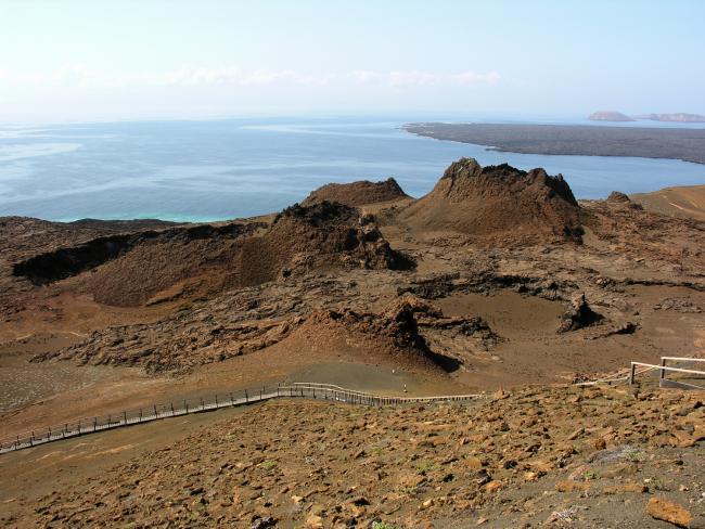 Månelandskabet på Isla Bartolome Månelandskabet på Isla Bartolome